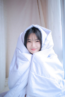 小向まな美